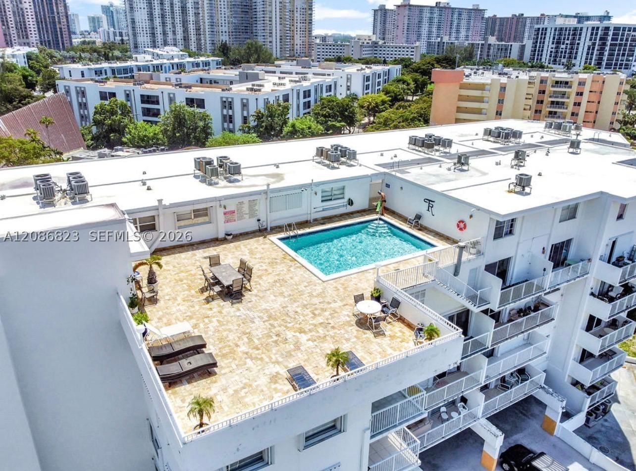 Real estate property located at 17800 Atlantic Blvd #204, Miami-dade, Towne Royale Condo, Sunny Isles Beach, FL