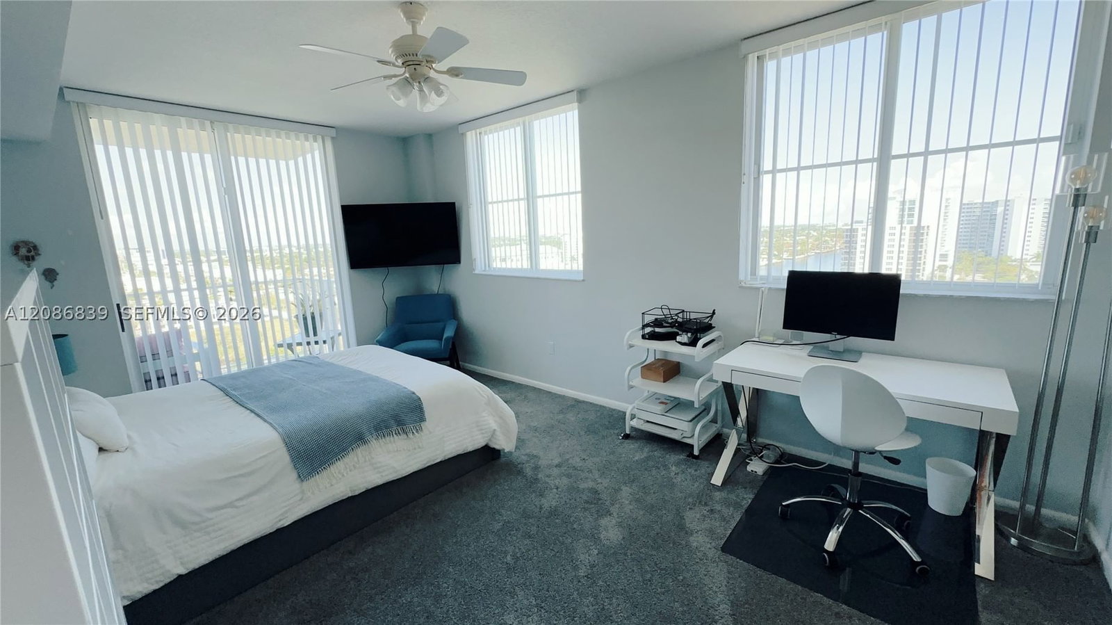 Real estate property located at 3020 32nd Ave #1202, Broward, Tides At Bridgeside Squar, Fort Lauderdale, FL