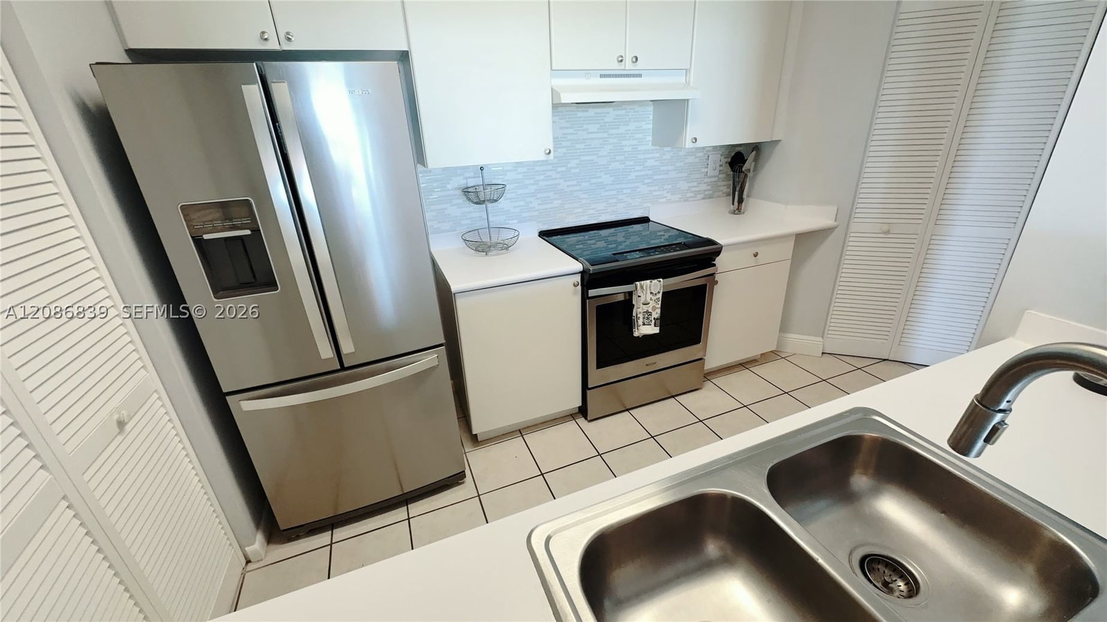 Real estate property located at 3020 32nd Ave #1202, Broward, Tides At Bridgeside Squar, Fort Lauderdale, FL