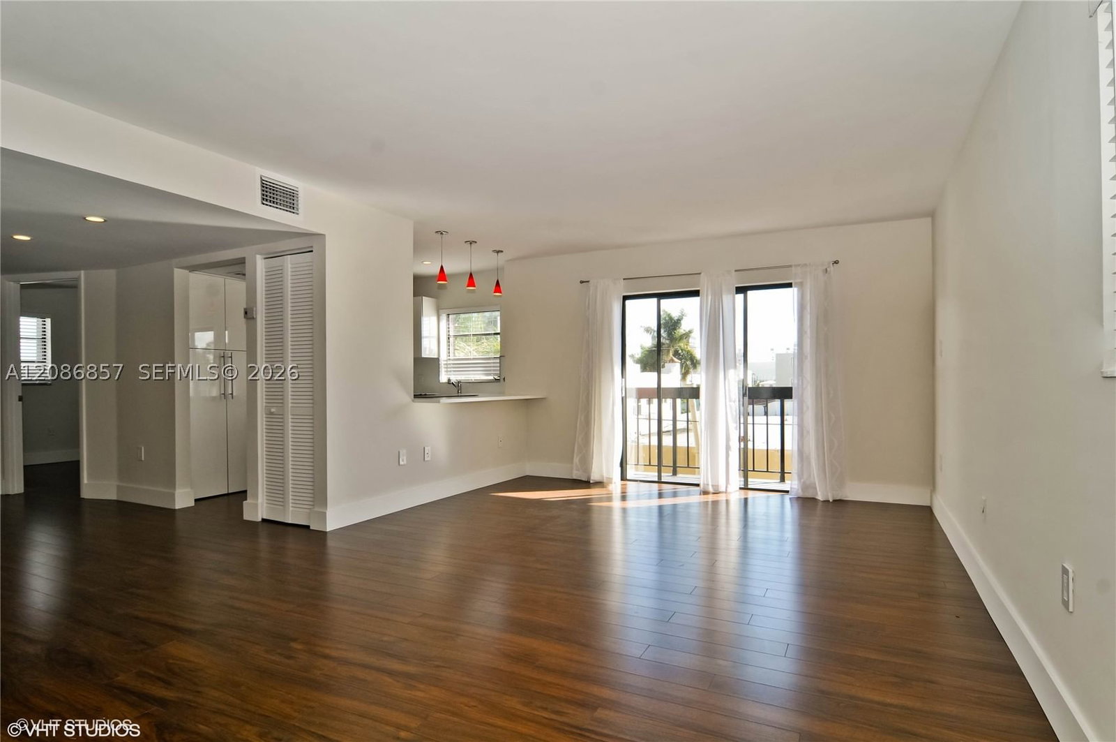 Real estate property located at 1617 Jefferson Ave #404, Miami-dade, Jefferson Gardens Condo, Miami Beach, FL