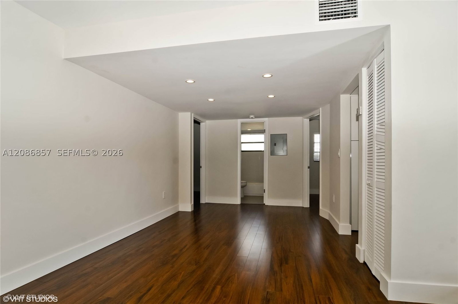 Real estate property located at 1617 Jefferson Ave #404, Miami-dade, Jefferson Gardens Condo, Miami Beach, FL