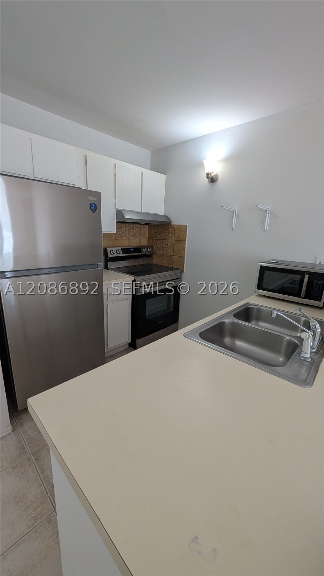 Real estate property located at 2701 Riverside Dr #206-B, Broward, Coral Springs Tower Club, Coral Springs, FL