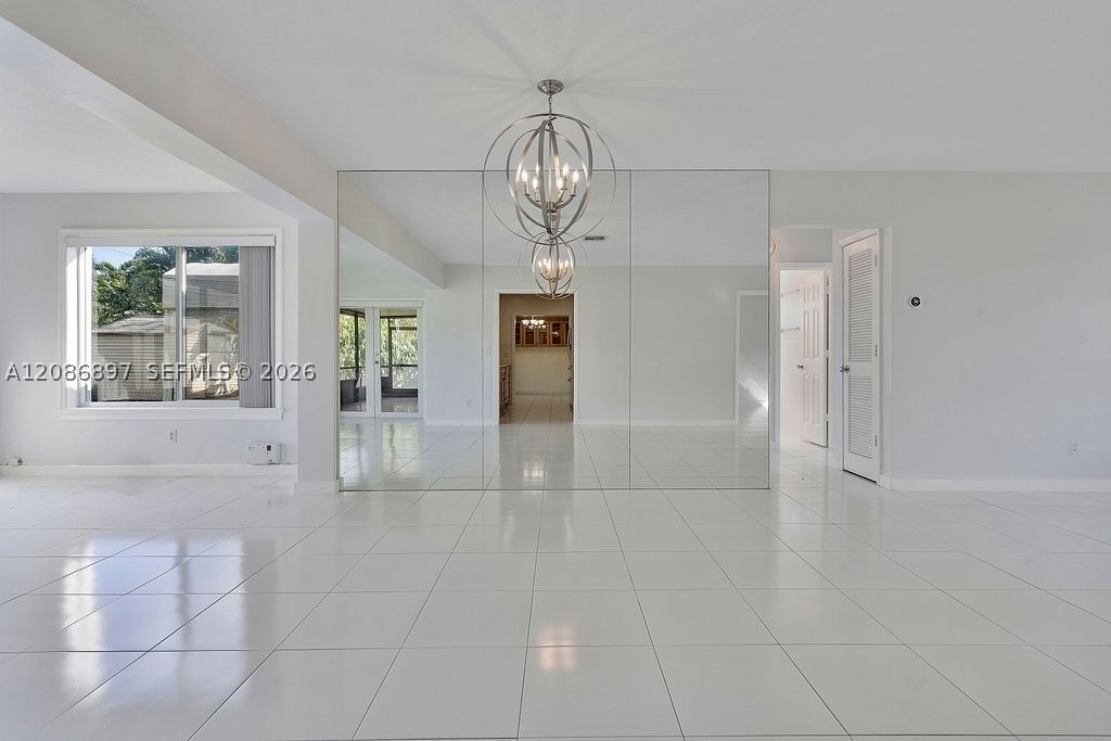 Real estate property located at 2475 214th St, Miami-dade, Highland Lakes, Aventura, FL