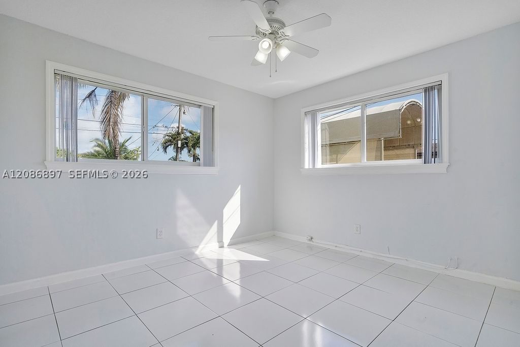 Real estate property located at 2475 214th St, Miami-dade, Highland Lakes, Aventura, FL