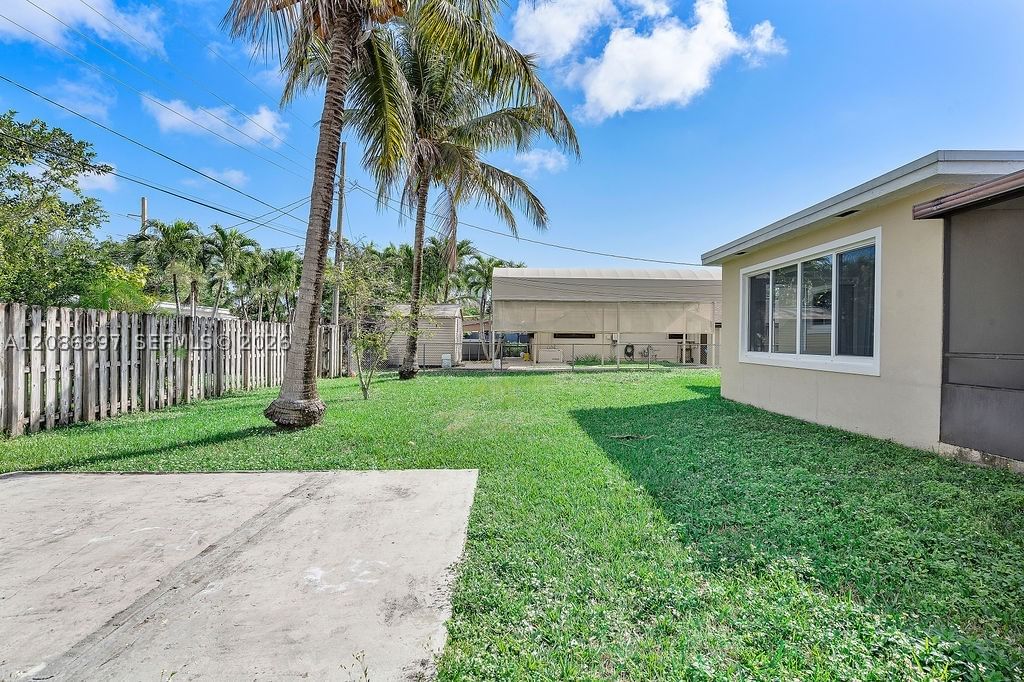 Real estate property located at 2475 214th St, Miami-dade, Highland Lakes, Aventura, FL