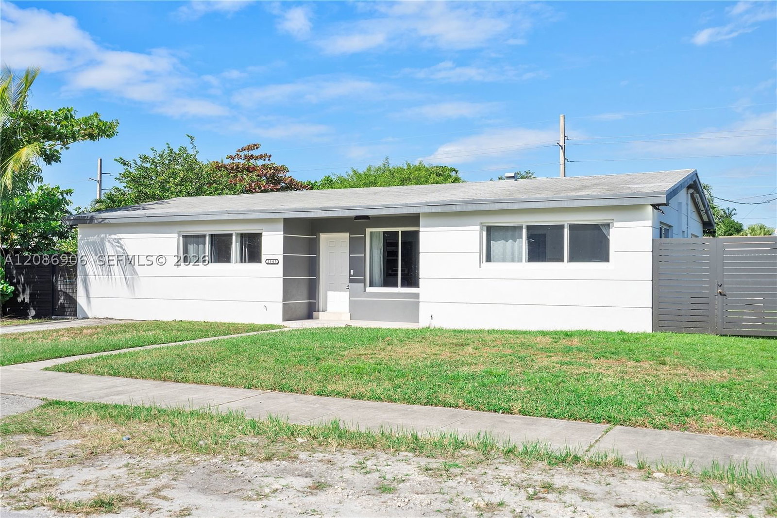 Real estate property located at 2505 214th St, Miami-dade, Highland Lakes, Aventura, FL
