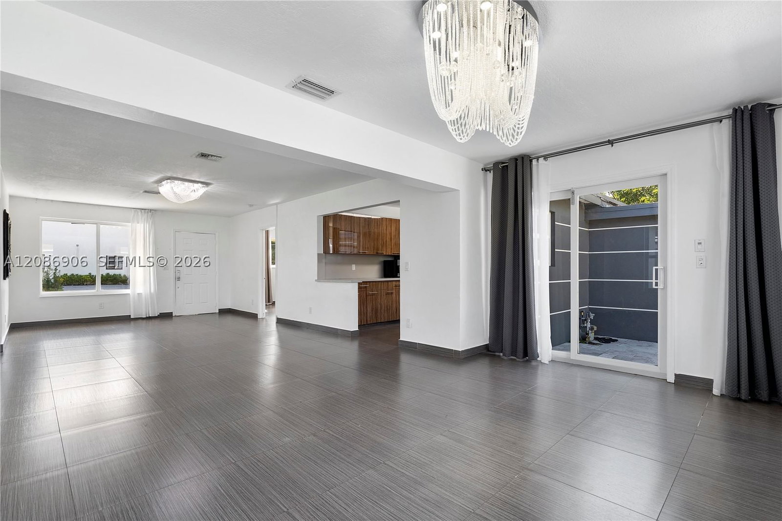 Real estate property located at 2505 214th St, Miami-dade, Highland Lakes, Aventura, FL