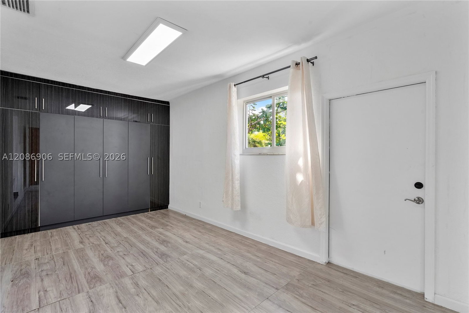 Real estate property located at 2505 214th St, Miami-dade, Highland Lakes, Aventura, FL