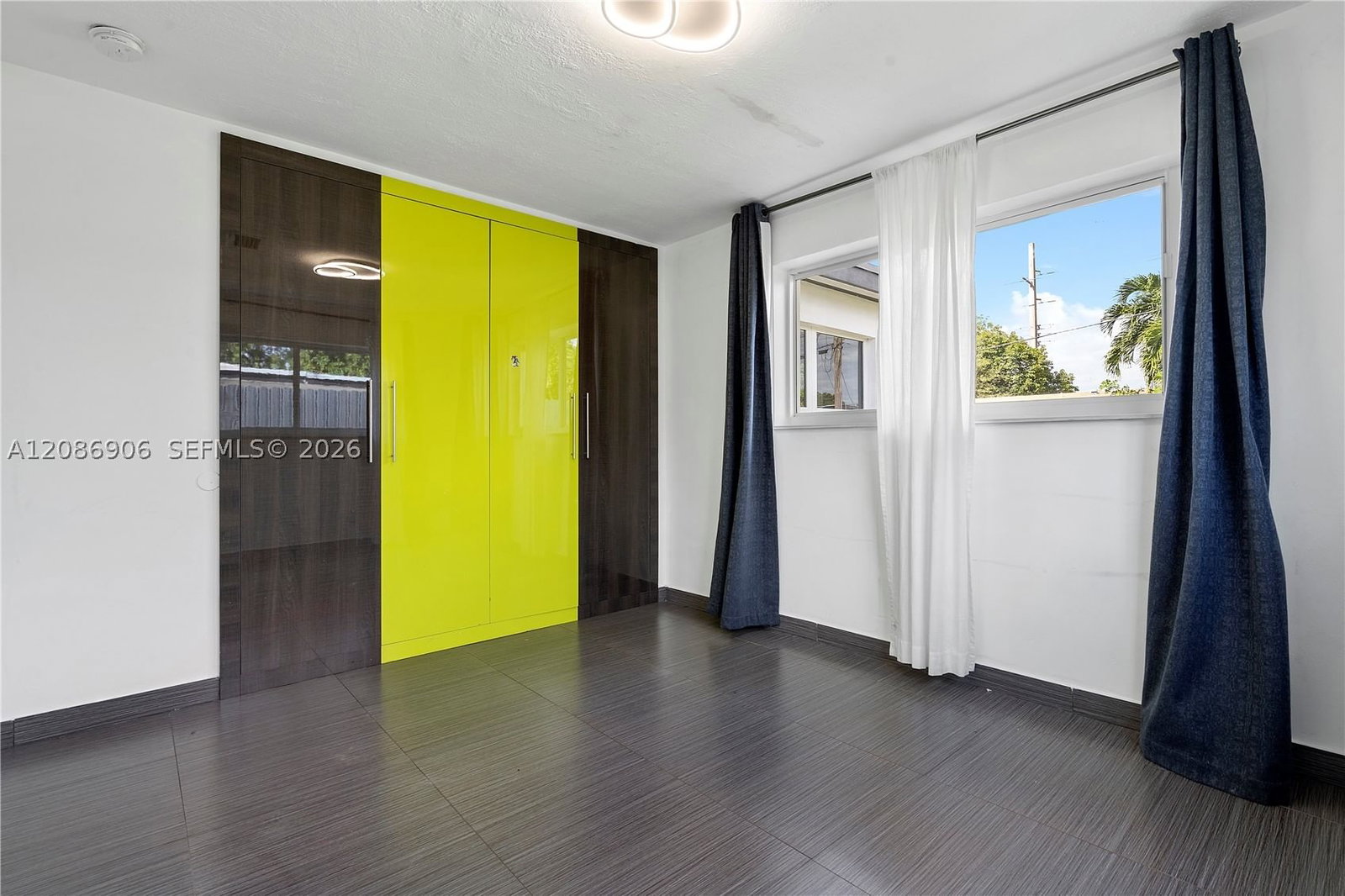 Real estate property located at 2505 214th St, Miami-dade, Highland Lakes, Aventura, FL
