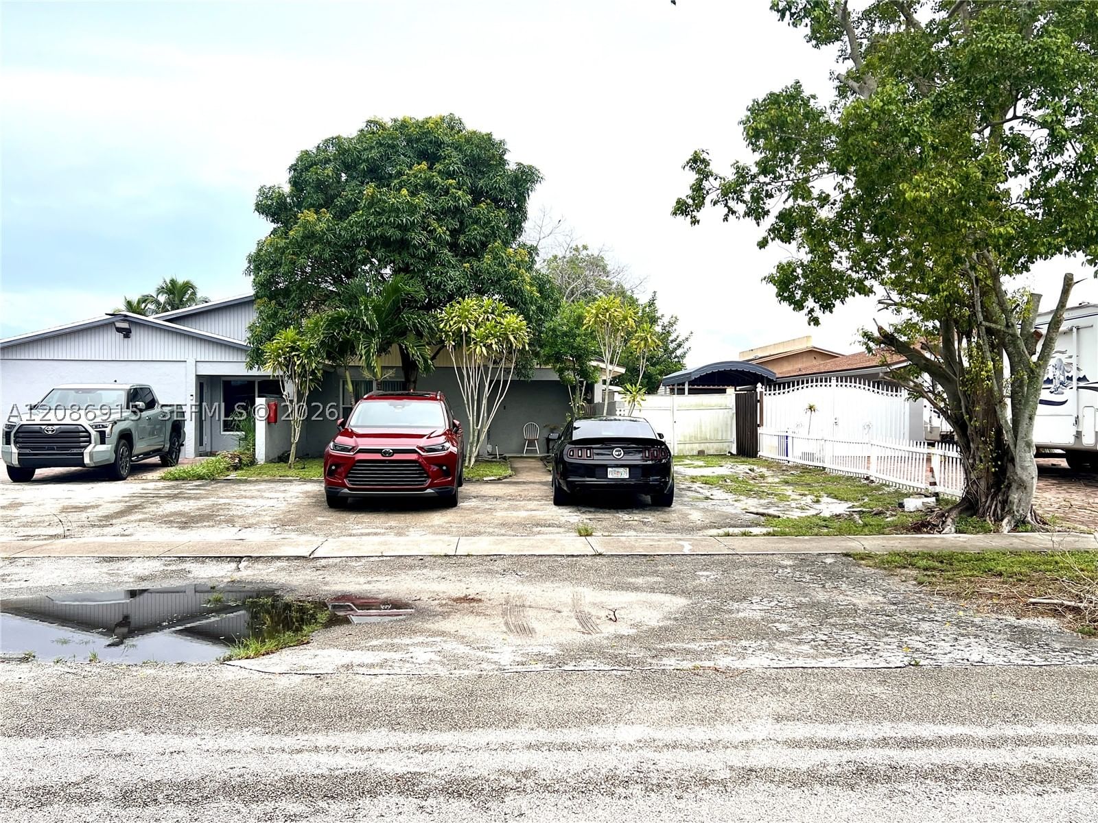 Real estate property located at 5822 Albert Rd, Palm Beach, Knollwood Club Condo, West Palm Beach, FL