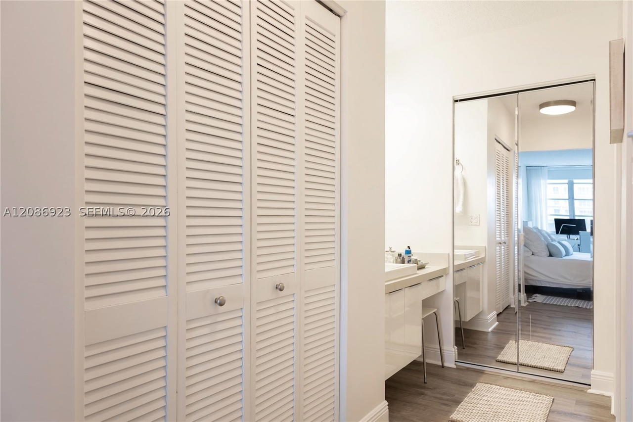Real estate property located at 1817 Ocean Dr #320, Broward, Imperial Towers Condo, Hallandale Beach, FL