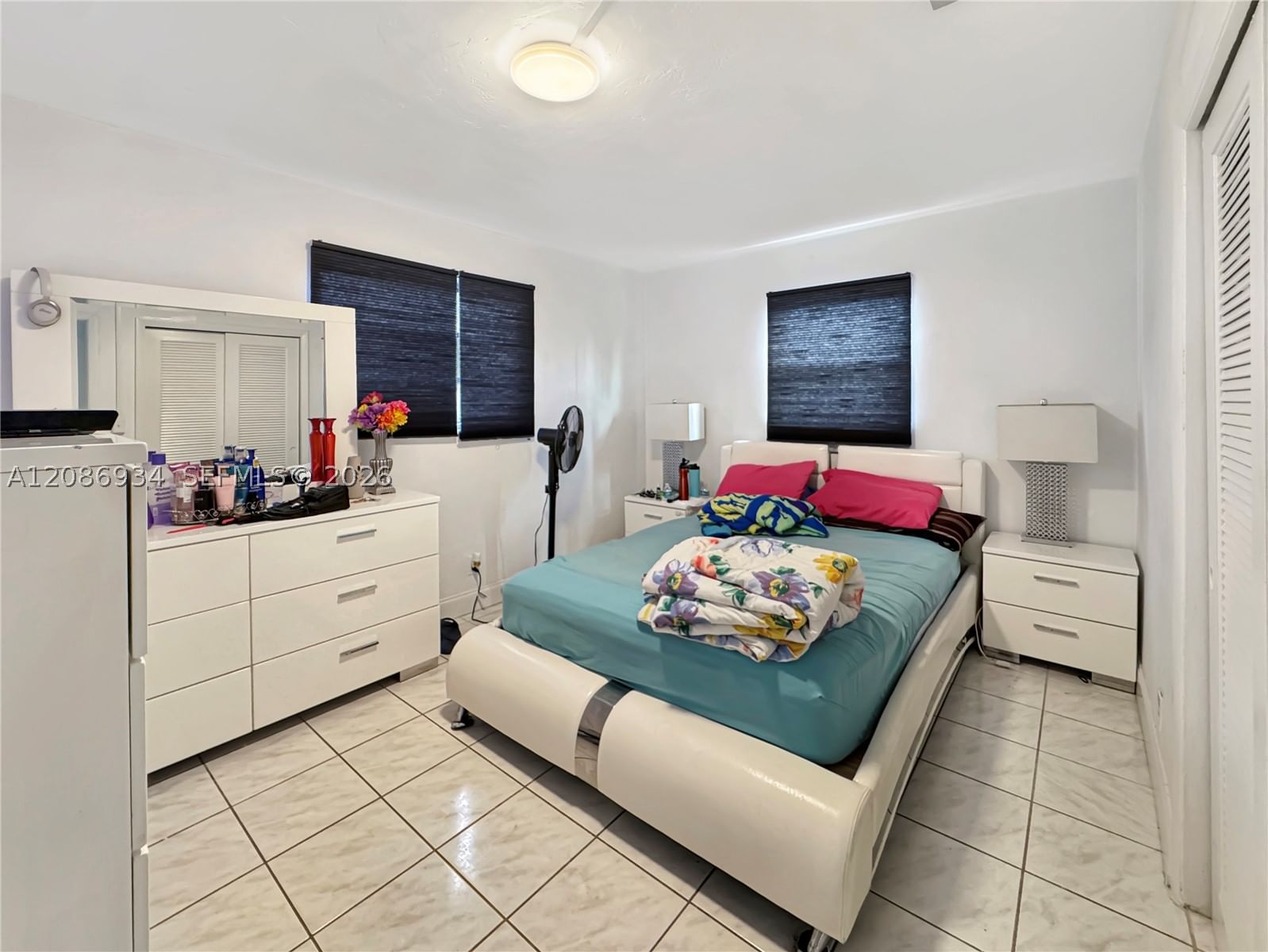 Real estate property located at 5220 57th St, Broward, Silver Lake, Davie, FL