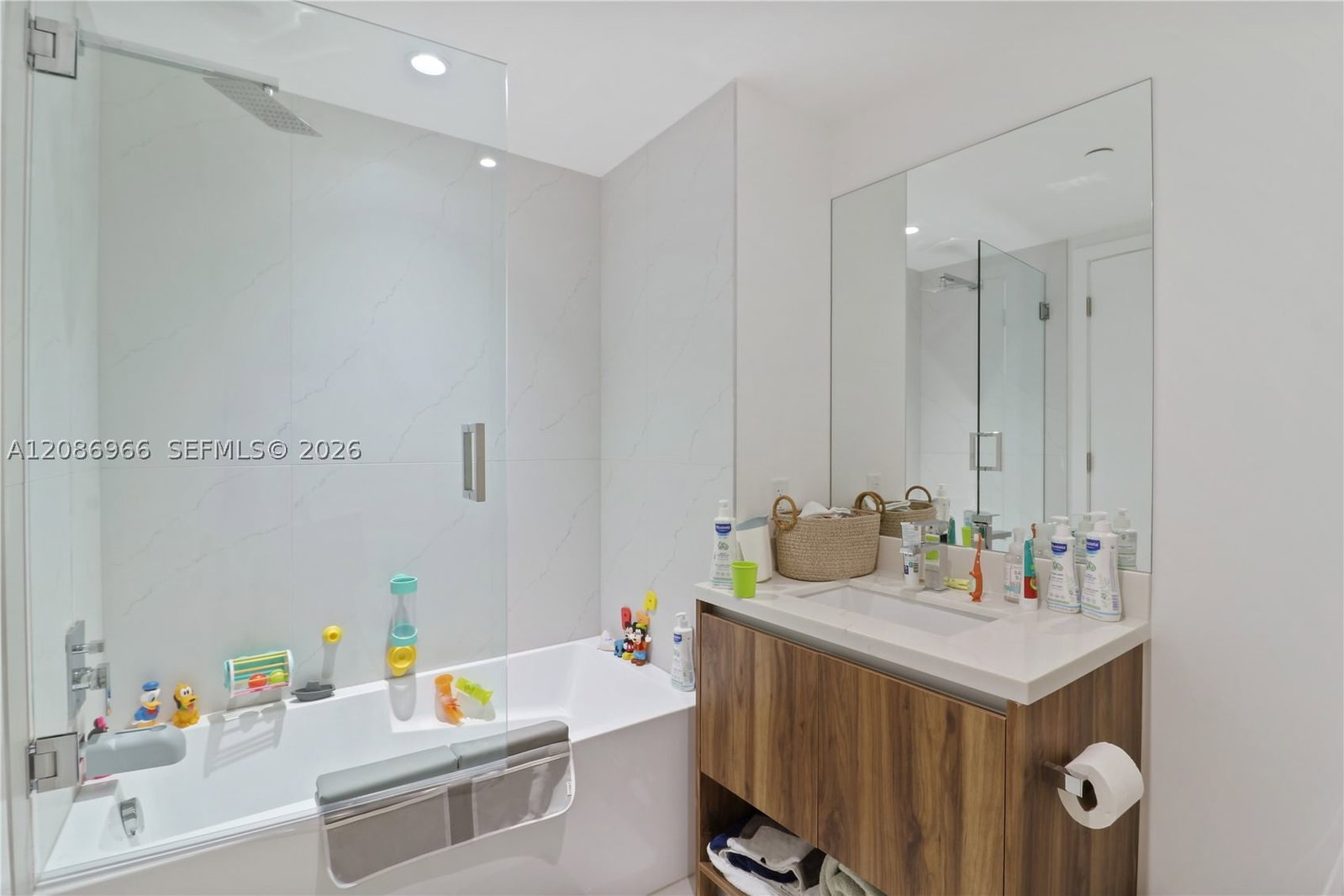 Real estate property located at 9901 W Bay Harbor Dr #503, Miami-dade, Alana Bay Harbor Dr, Bay Harbor Islands, FL