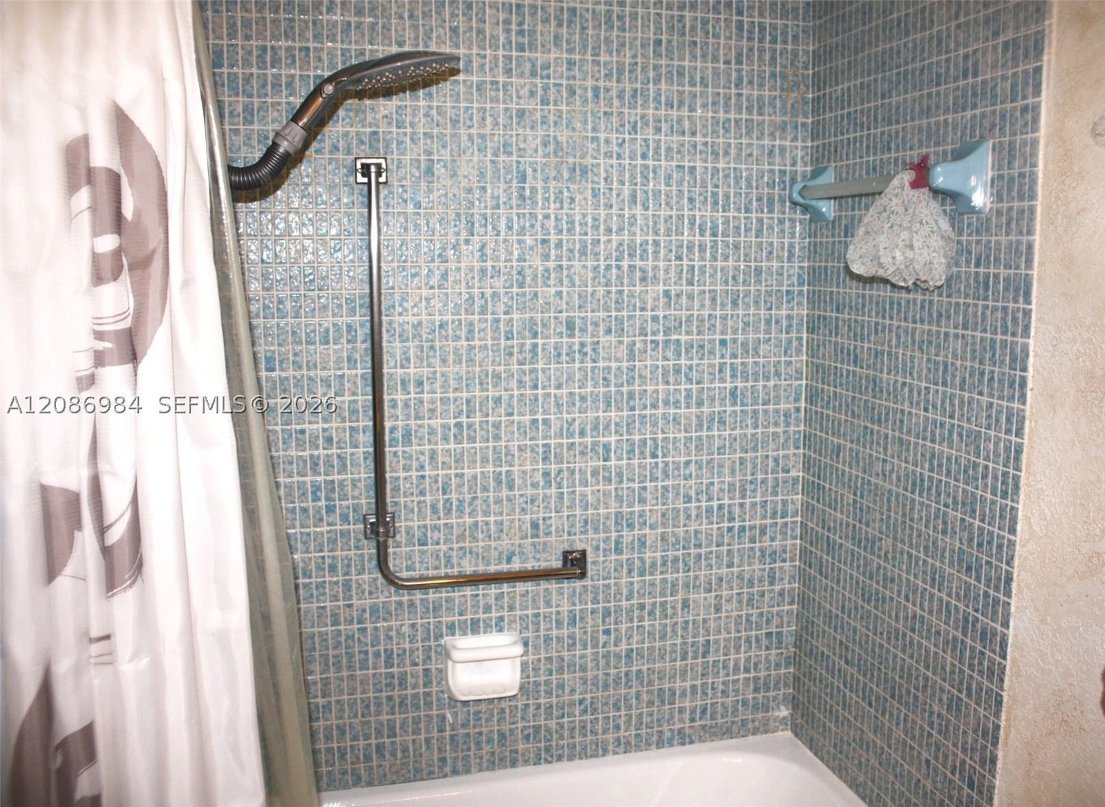 Real estate property located at 4200 Hillcrest Dr #618, Broward, Hillcrest East No 24 Cond, Hollywood, FL