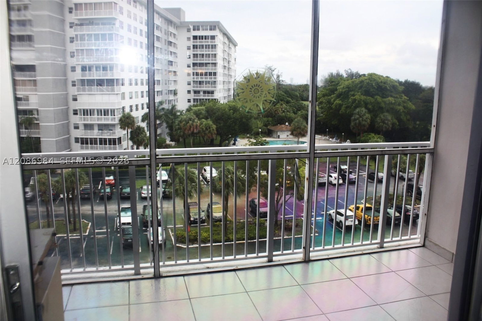 Real estate property located at 4200 Hillcrest Dr #618, Broward, Hillcrest East No 24 Cond, Hollywood, FL