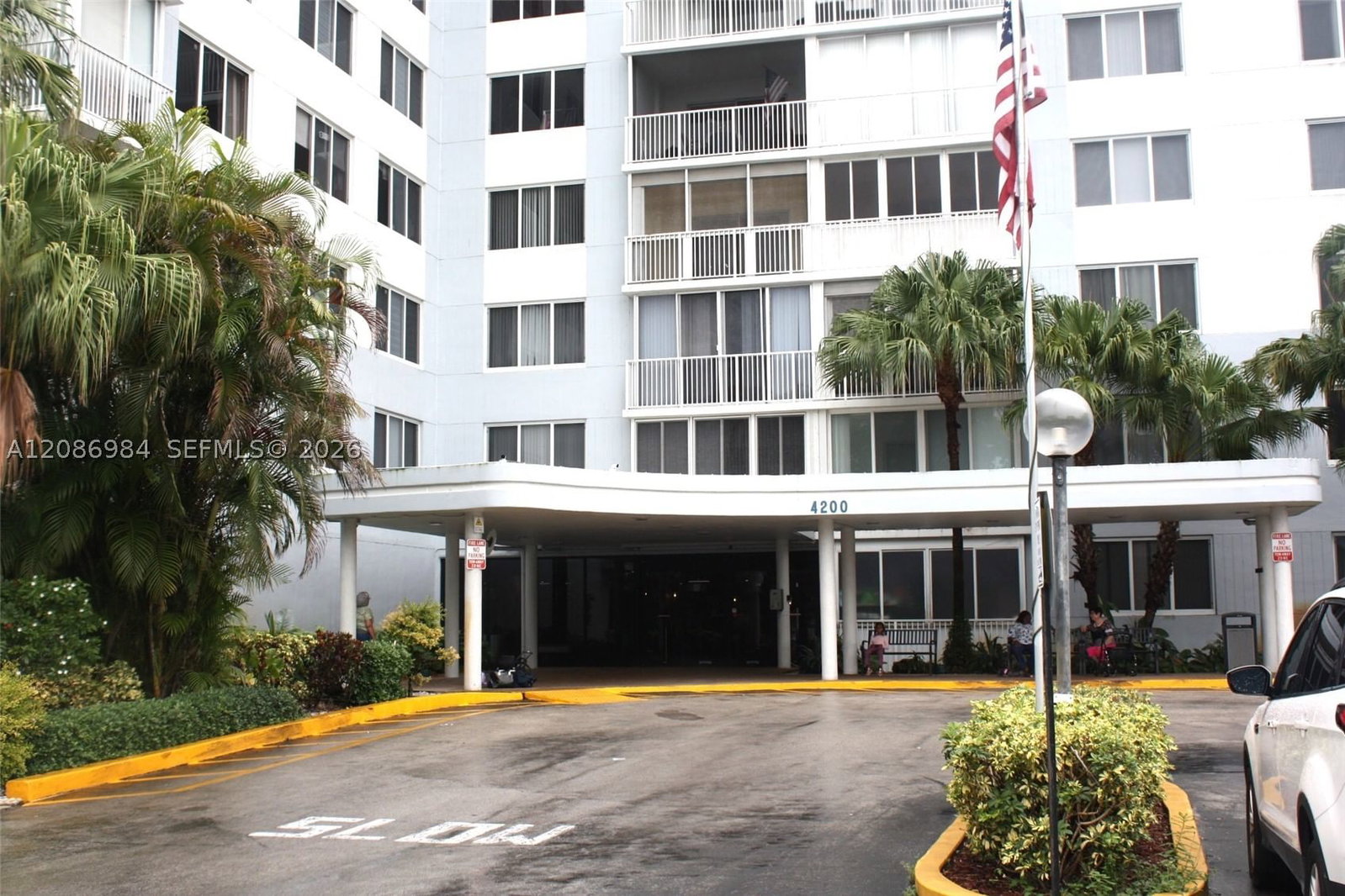 Real estate property located at 4200 Hillcrest Dr #618, Broward, Hillcrest East No 24 Cond, Hollywood, FL