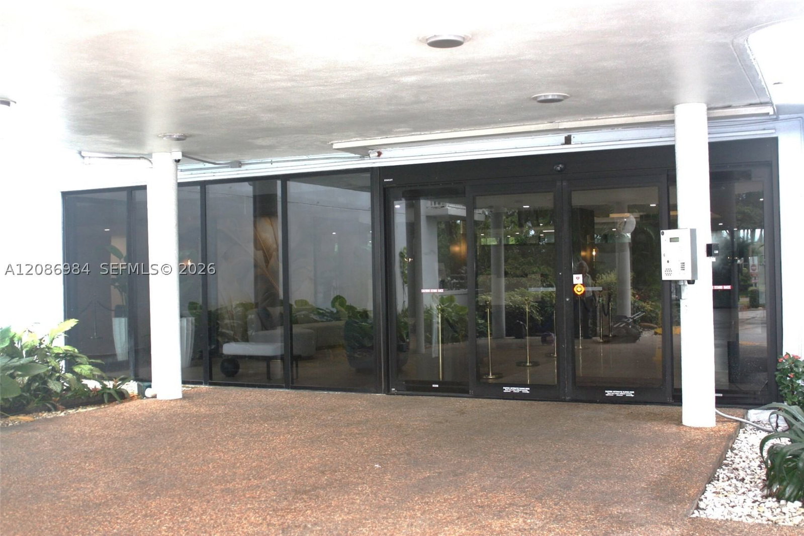 Real estate property located at 4200 Hillcrest Dr #618, Broward, Hillcrest East No 24 Cond, Hollywood, FL
