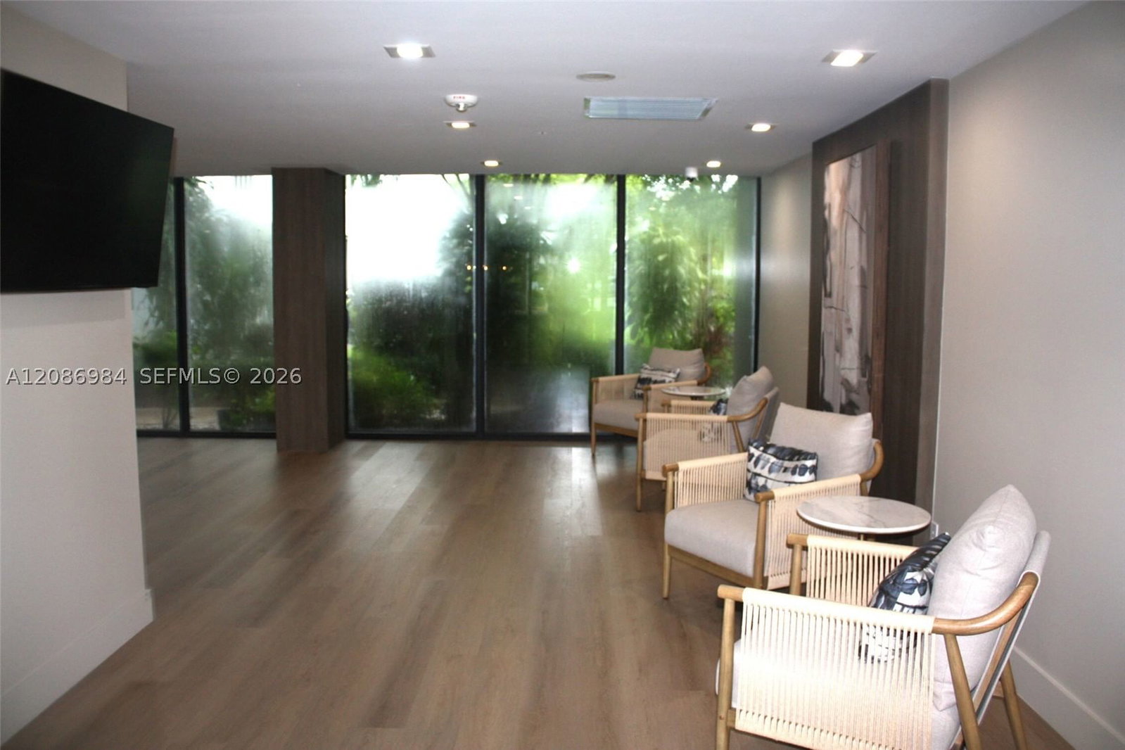 Real estate property located at 4200 Hillcrest Dr #618, Broward, Hillcrest East No 24 Cond, Hollywood, FL