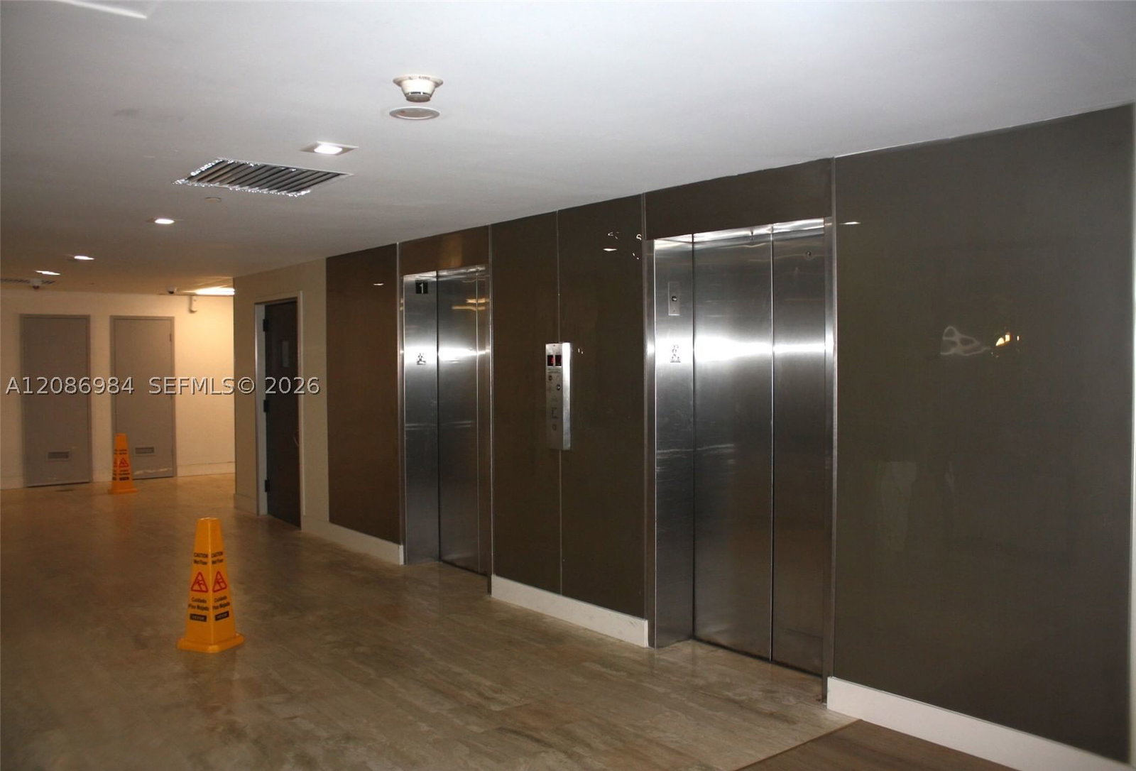 Real estate property located at 4200 Hillcrest Dr #618, Broward, Hillcrest East No 24 Cond, Hollywood, FL