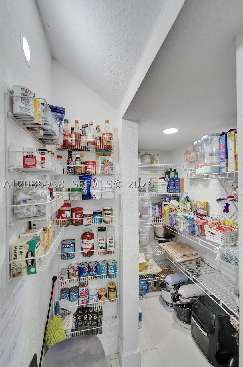 Real estate property located at 13725 50th Ct, Broward, Santorini At Vizcaya, Miramar, FL