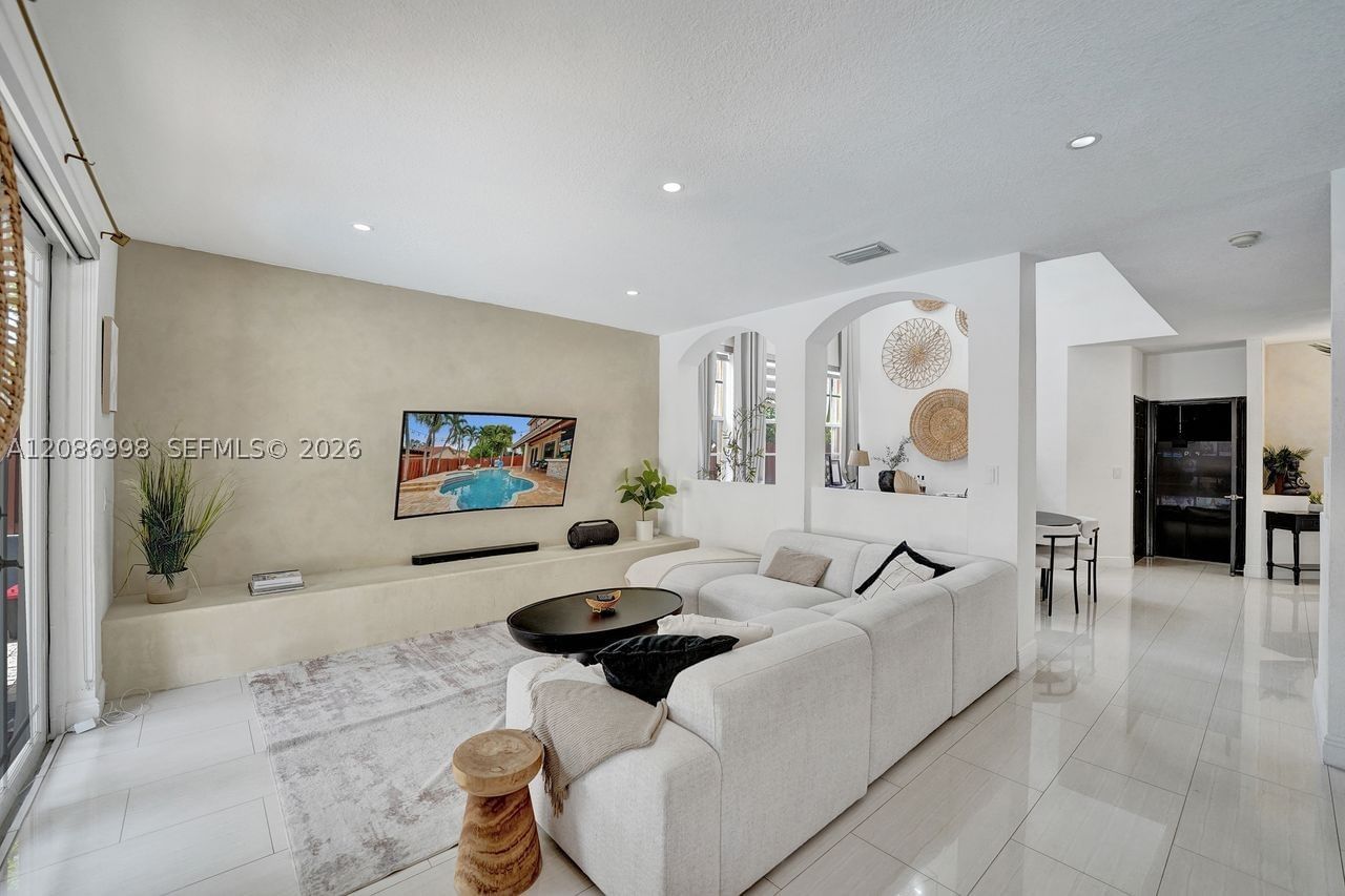 Real estate property located at 13725 50th Ct, Broward, Santorini At Vizcaya, Miramar, FL