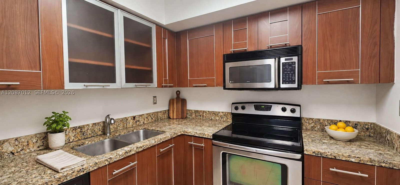 Real estate property located at 3300 191st St LP08, Miami-dade, Parc Central Aventura Sou, Aventura, FL