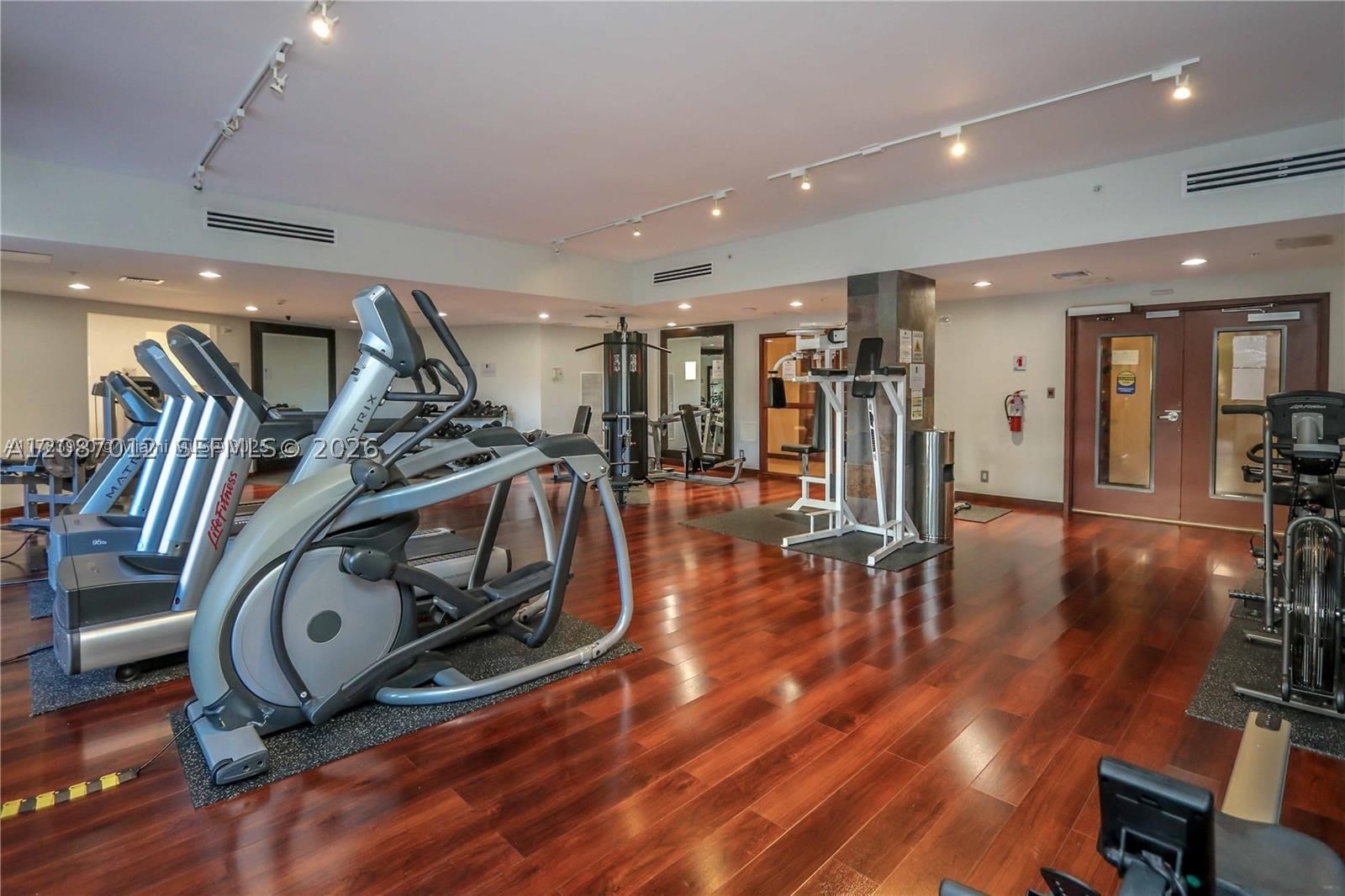 Real estate property located at 3300 191st St LP08, Miami-dade, Parc Central Aventura Sou, Aventura, FL