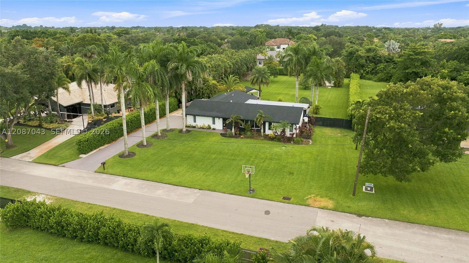Real estate property located at 13402 29th St, Broward, Fla Fruit Lands Co Sub No, Davie, FL
