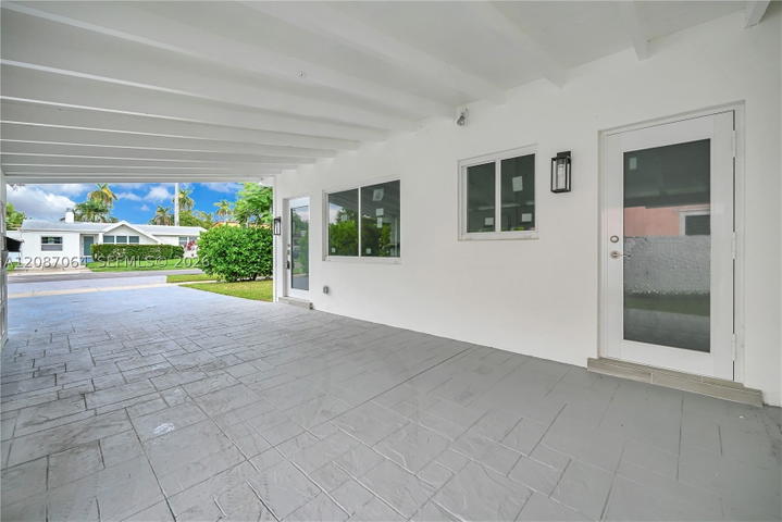 Real estate property located at 1018 7th St, Broward, Gulfstream Estates No 2, Hallandale Beach, FL