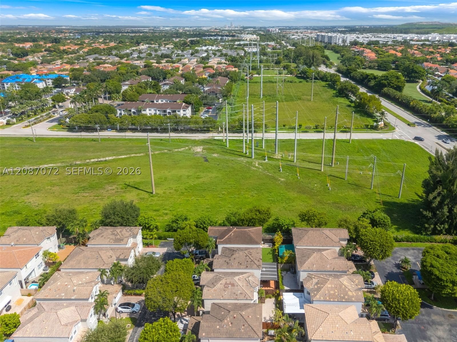Real estate property located at 4873 107th Path, Miami-dade, Savannah At Doral, Doral, FL