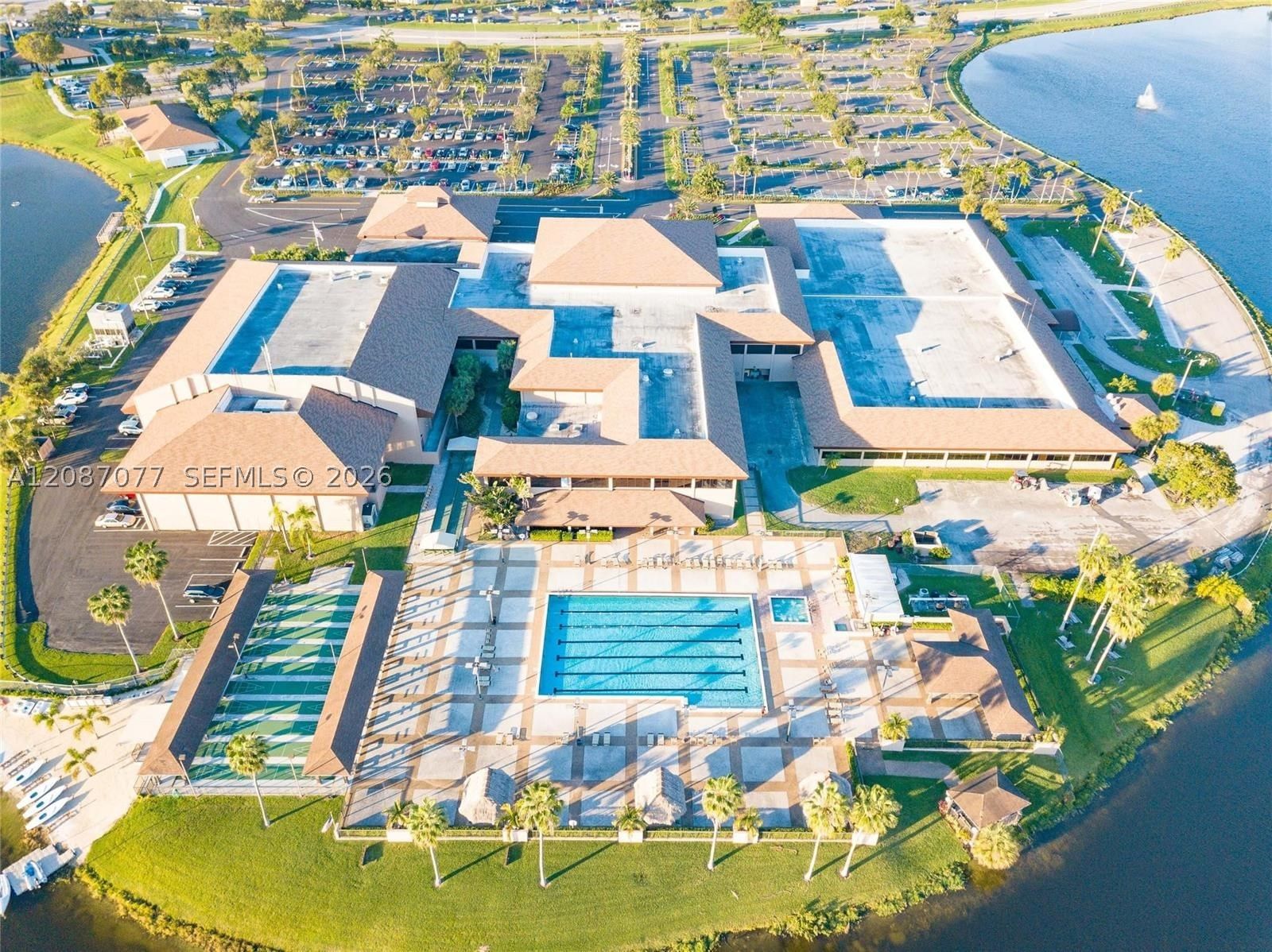 Real estate property located at 1400 137th Ave #305F, Broward, Suffolk At Century Villag, Pembroke Pines, FL