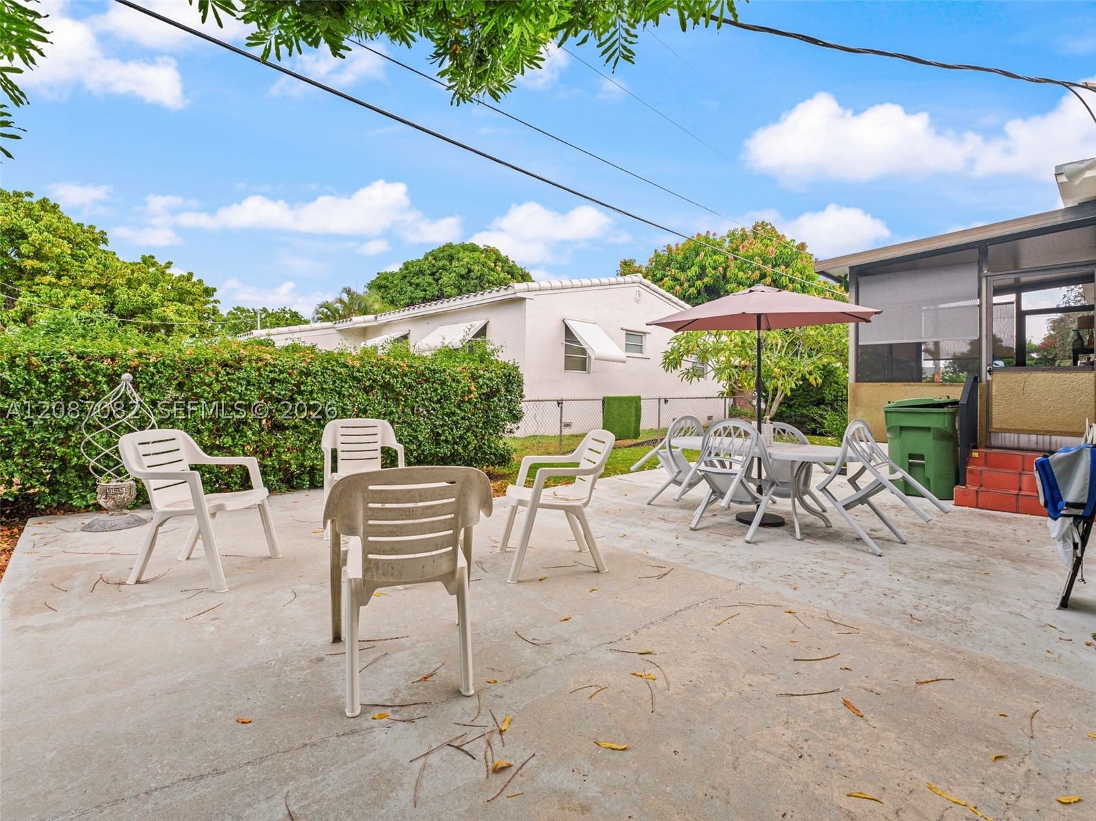 Real estate property located at 5440 7th Ave, Miami-dade, Saratoga Heights Re-sub, Hialeah, FL