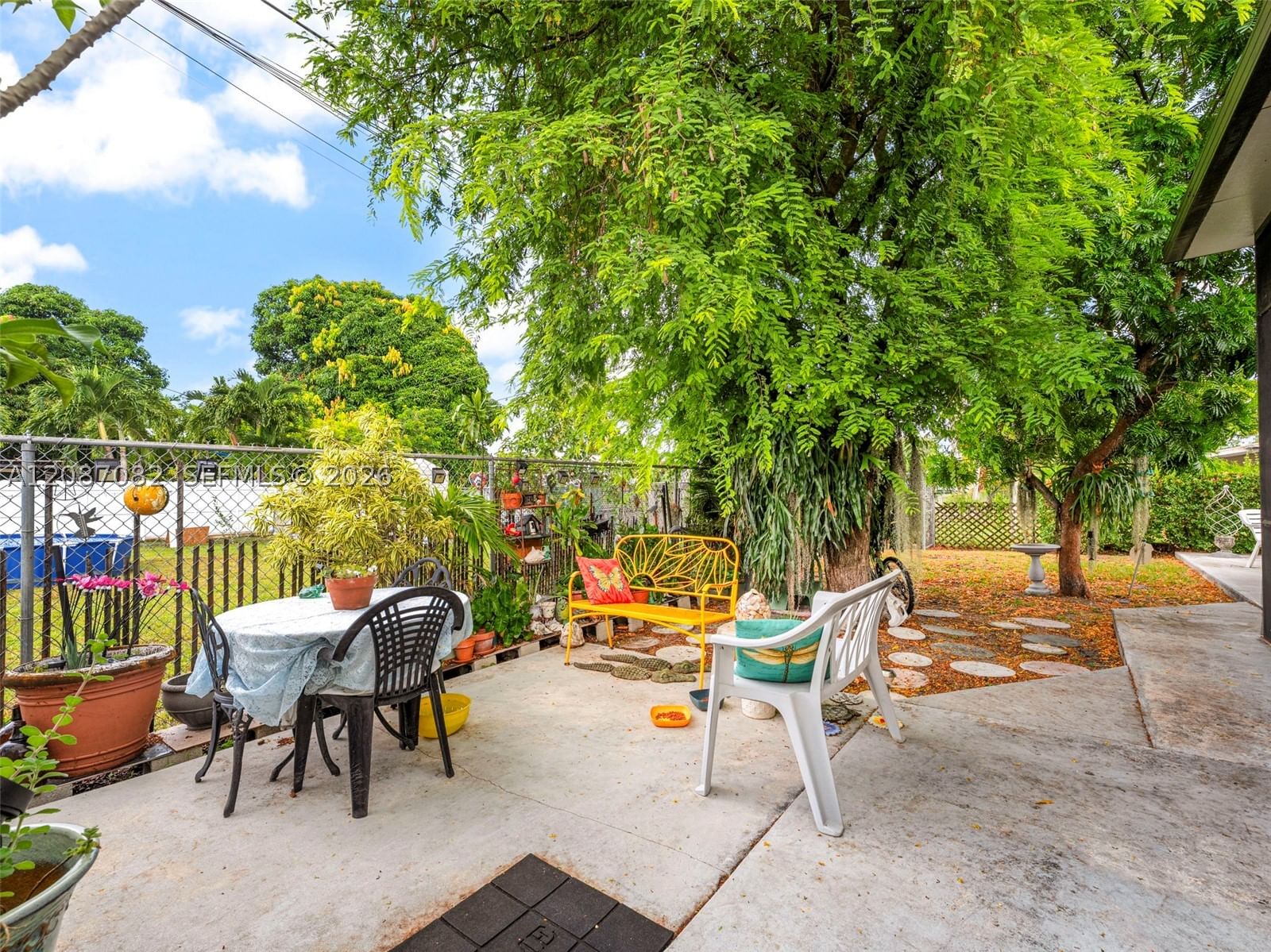 Real estate property located at 5440 7th Ave, Miami-dade, Saratoga Heights Re-sub, Hialeah, FL
