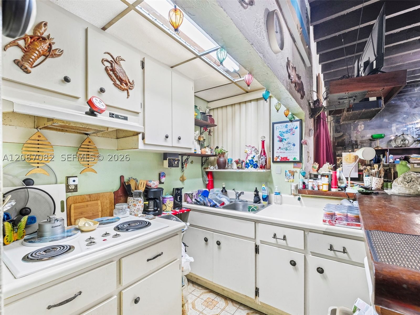 Real estate property located at 5440 7th Ave, Miami-dade, Saratoga Heights Re-sub, Hialeah, FL