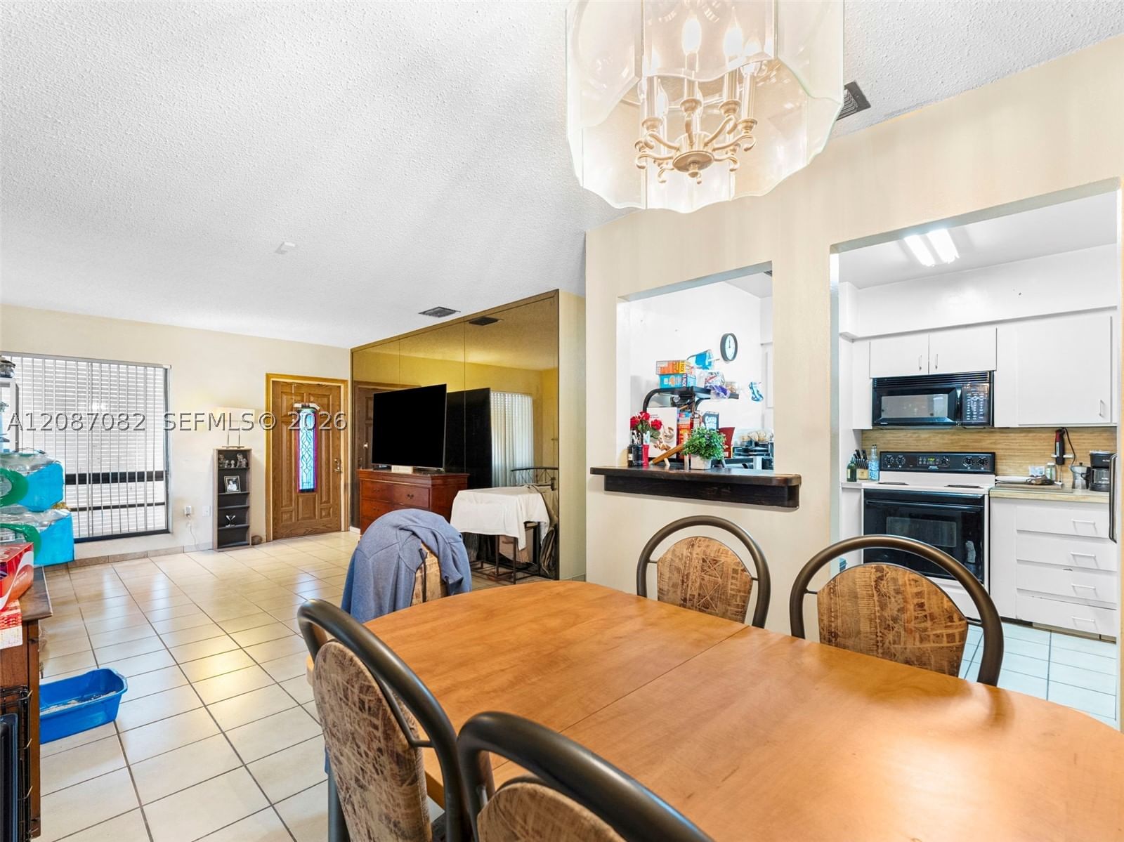 Real estate property located at 5440 7th Ave, Miami-dade, Saratoga Heights Re-sub, Hialeah, FL