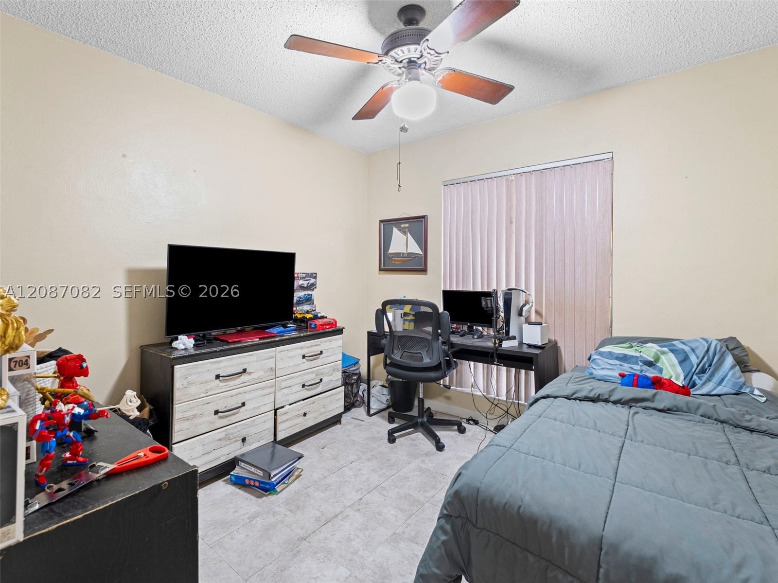 Real estate property located at 5440 7th Ave, Miami-dade, Saratoga Heights Re-sub, Hialeah, FL