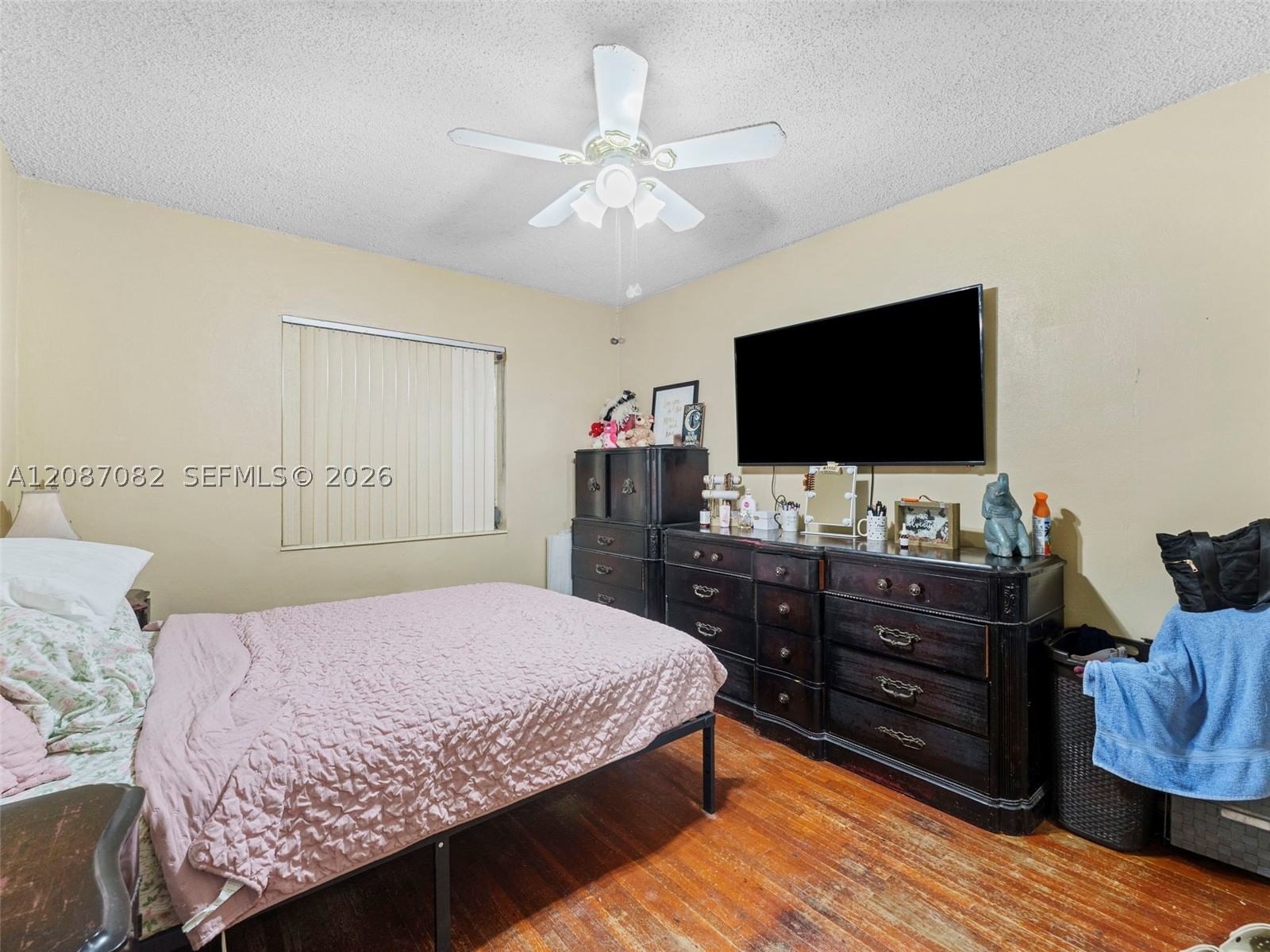 Real estate property located at 5440 7th Ave, Miami-dade, Saratoga Heights Re-sub, Hialeah, FL