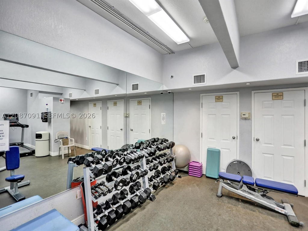 Real estate property located at 1880 Ocean Dr #402, Broward, La Mer Estates West Condo, Hallandale Beach, FL