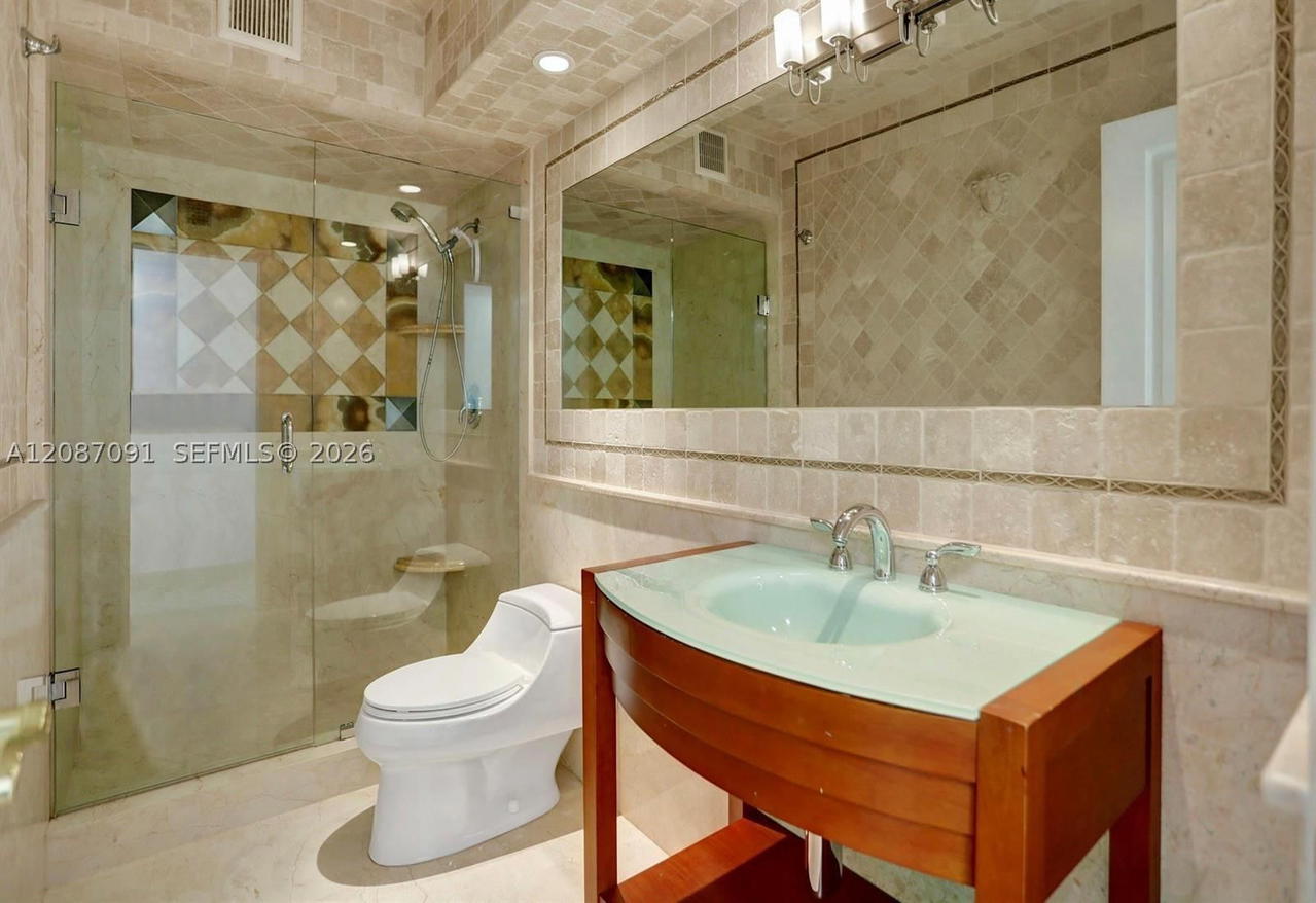 Real estate property located at 1880 Ocean Dr #402, Broward, La Mer Estates West Condo, Hallandale Beach, FL