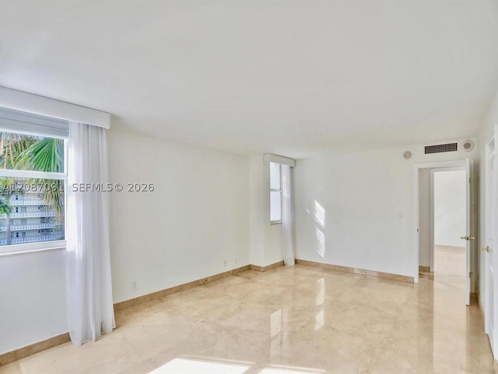 Real estate property located at 1880 Ocean Dr #402, Broward, La Mer Estates West Condo, Hallandale Beach, FL