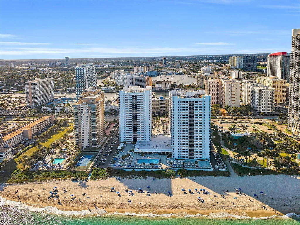Real estate property located at 1880 Ocean Dr #402, Broward, La Mer Estates West Condo, Hallandale Beach, FL