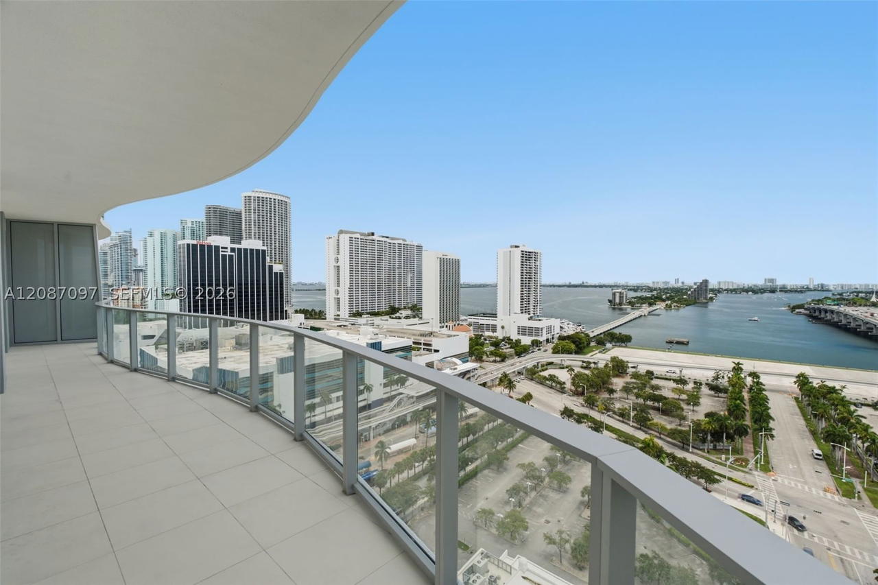 Real estate property located at 1400 Biscayne Blvd #1801, Miami-dade, Casa Bella, Miami, FL