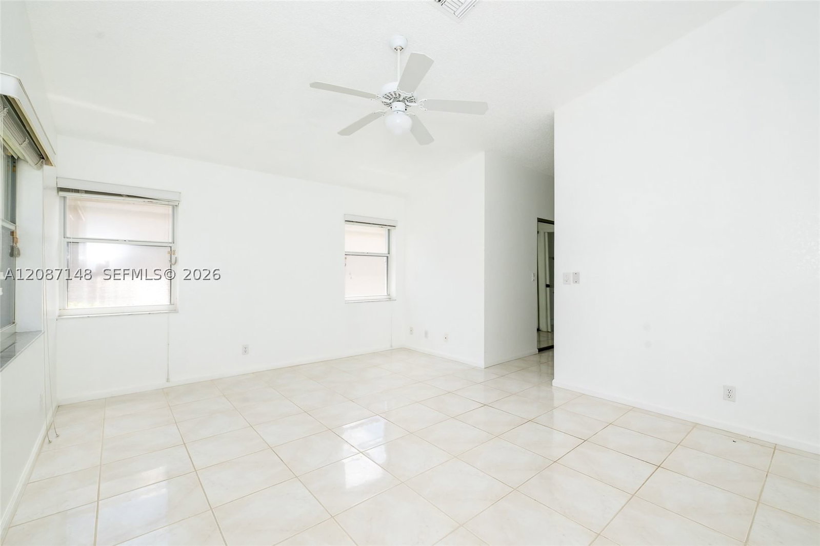 Real estate property located at 9706 Harbour Lake Cir, Palm Beach, Palm Isles, Boynton Beach, FL