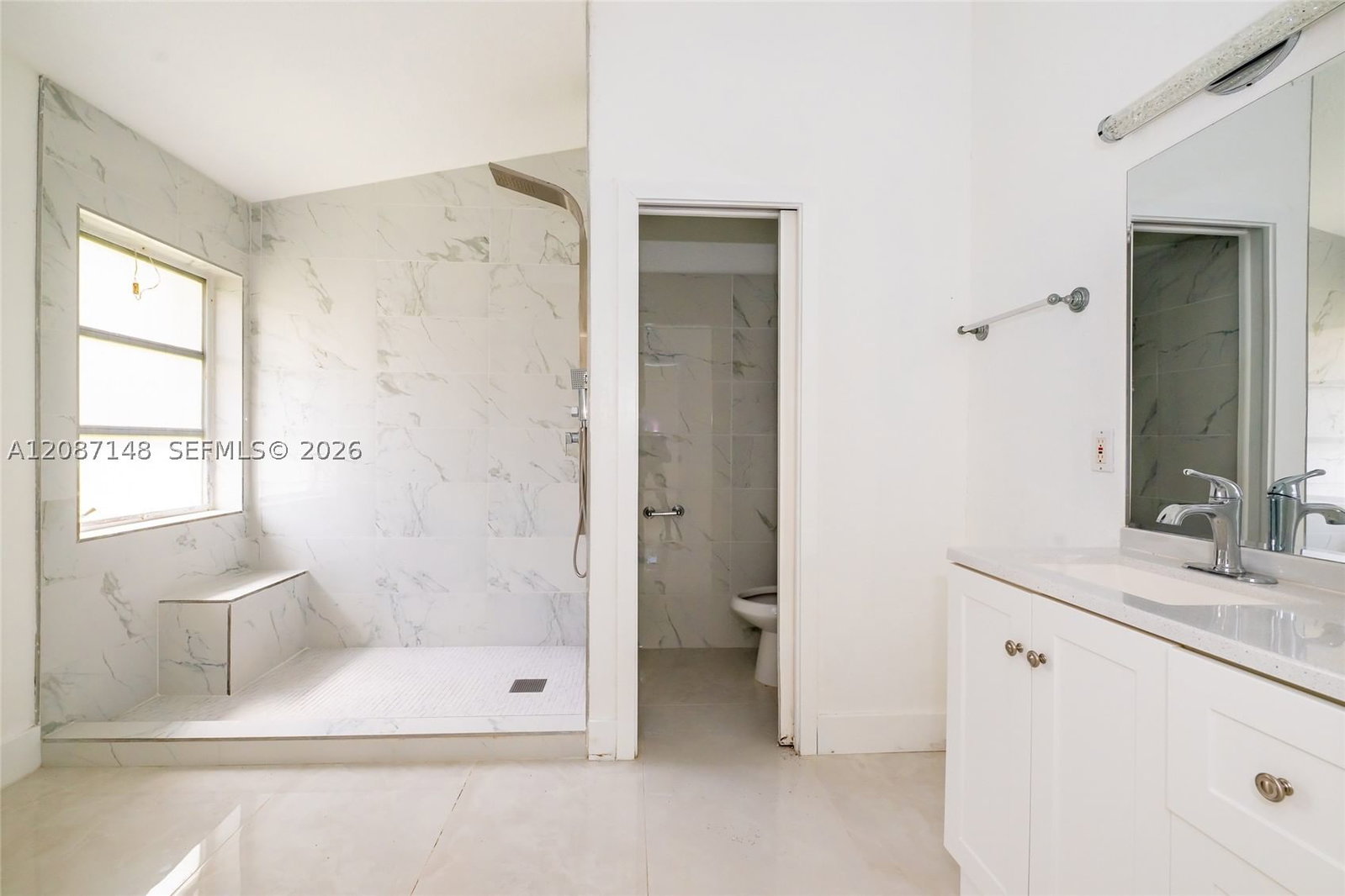 Real estate property located at 9706 Harbour Lake Cir, Palm Beach, Palm Isles, Boynton Beach, FL