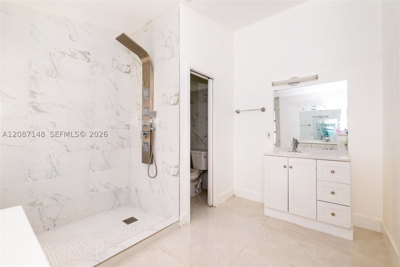 Real estate property located at 9706 Harbour Lake Cir, Palm Beach, Palm Isles, Boynton Beach, FL