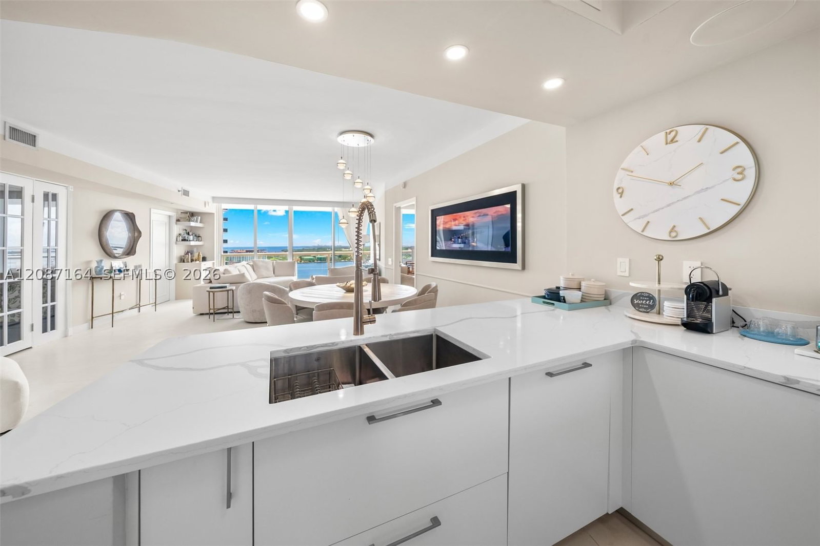 Real estate property located at 450 Alton Rd #2105, Miami-dade, Icon Condo, Miami Beach, FL
