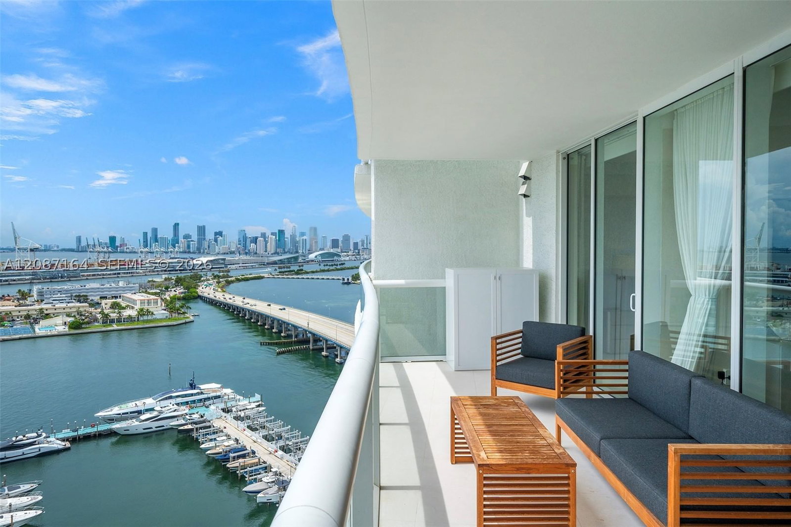 Real estate property located at 450 Alton Rd #2105, Miami-dade, Icon Condo, Miami Beach, FL
