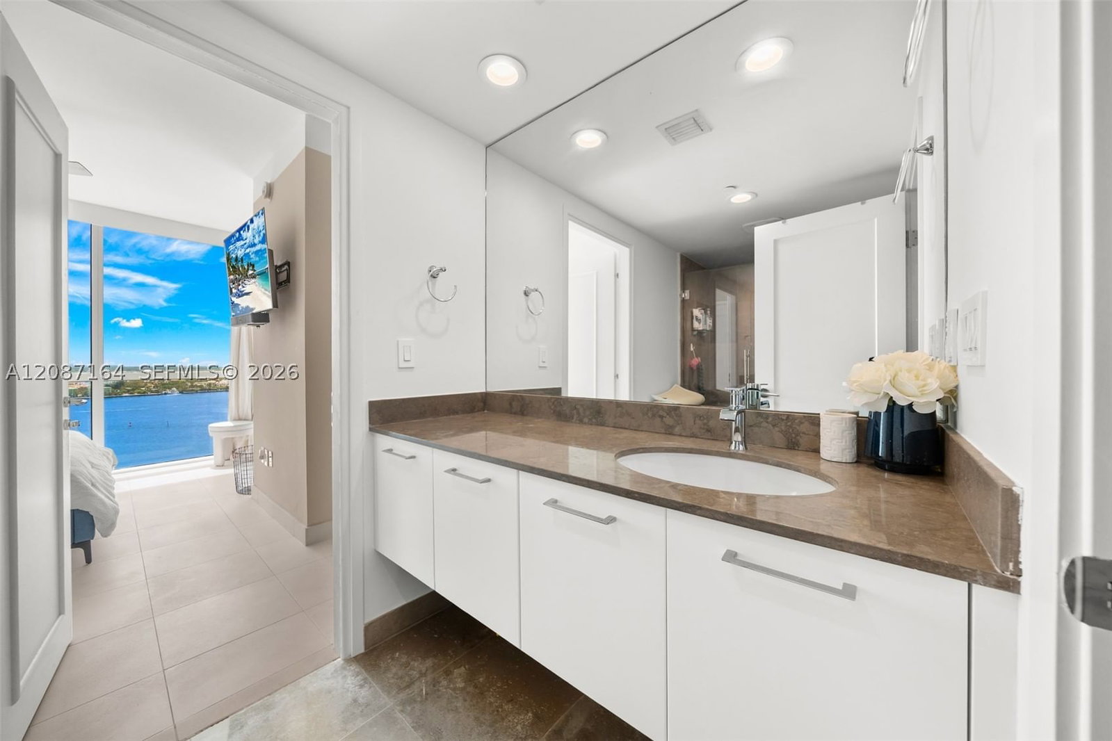 Real estate property located at 450 Alton Rd #2105, Miami-dade, Icon Condo, Miami Beach, FL