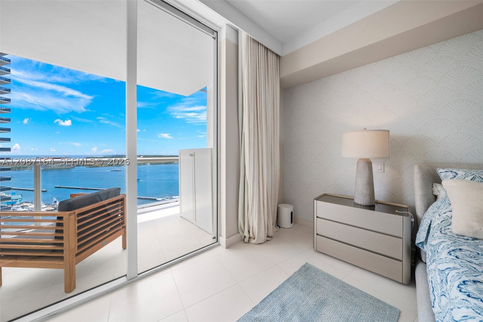 Real estate property located at 450 Alton Rd #2105, Miami-dade, Icon Condo, Miami Beach, FL