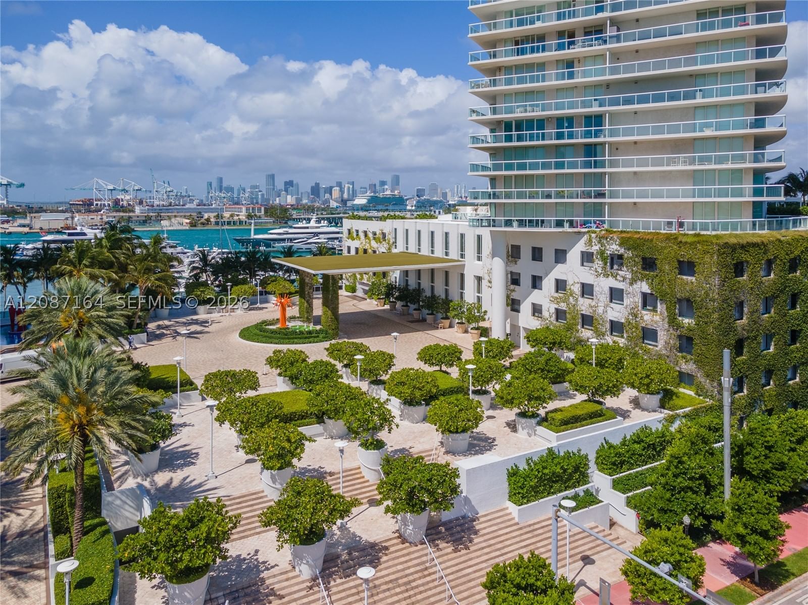 Real estate property located at 450 Alton Rd #2105, Miami-dade, Icon Condo, Miami Beach, FL